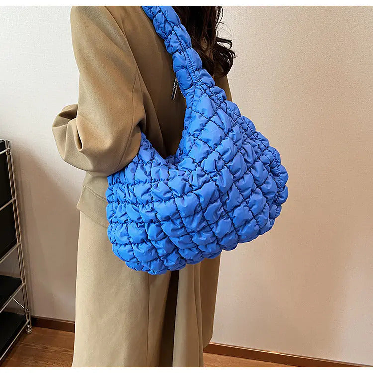 NUAGE Quilted Shoulder Bag